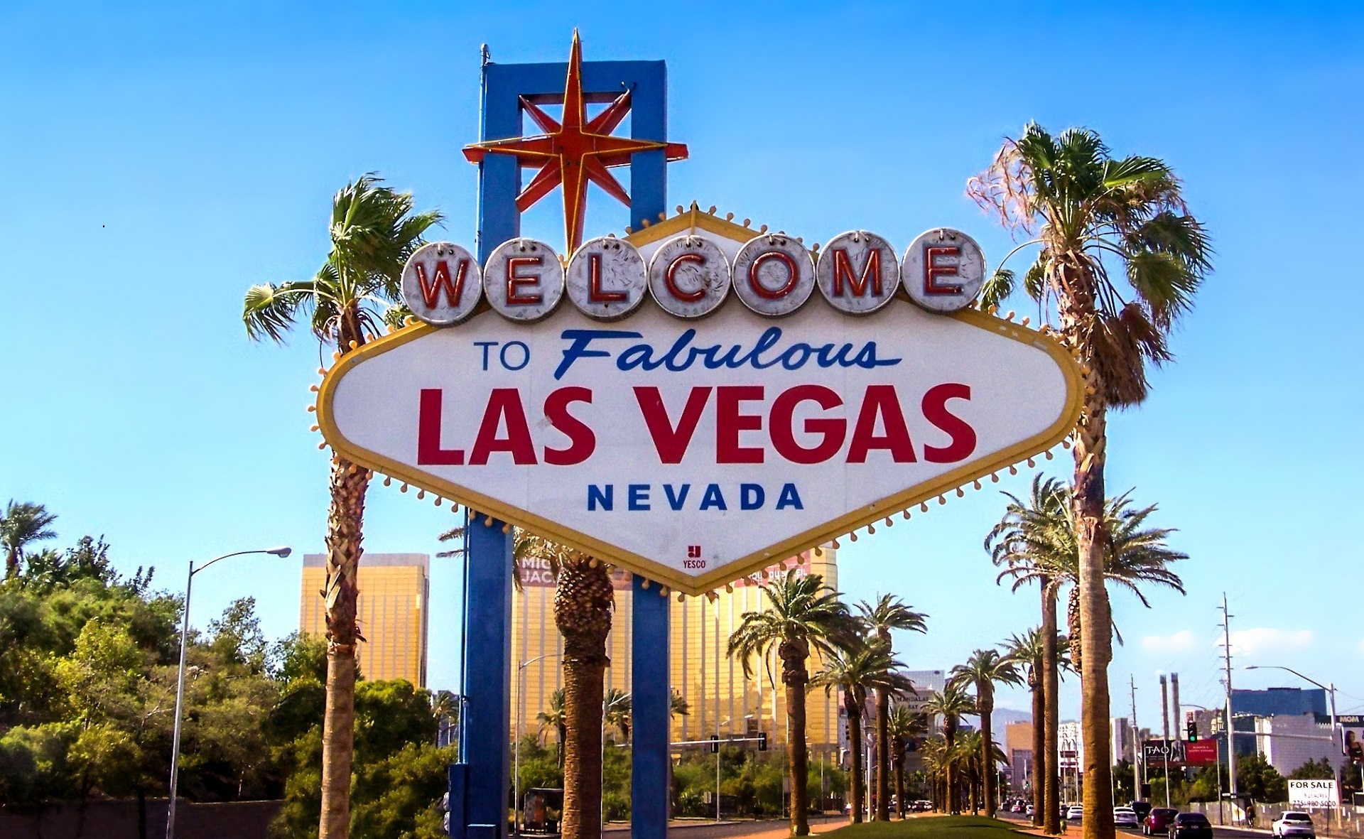 Iconic 'Welcome to Fabulous Las Vegas Nevada' sign.